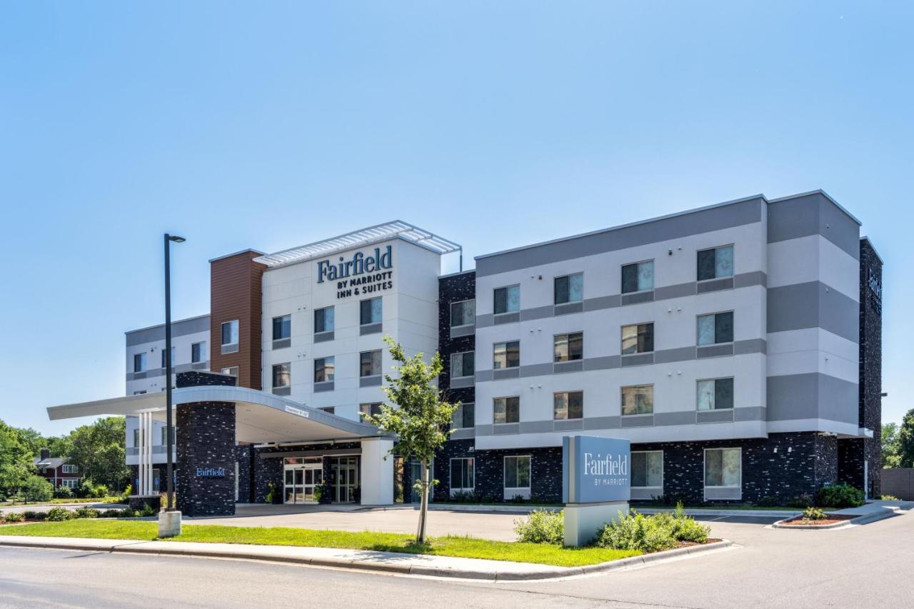 Fairfield Inn & Suites Minneapolis North Brooklyn Center Exterior photo